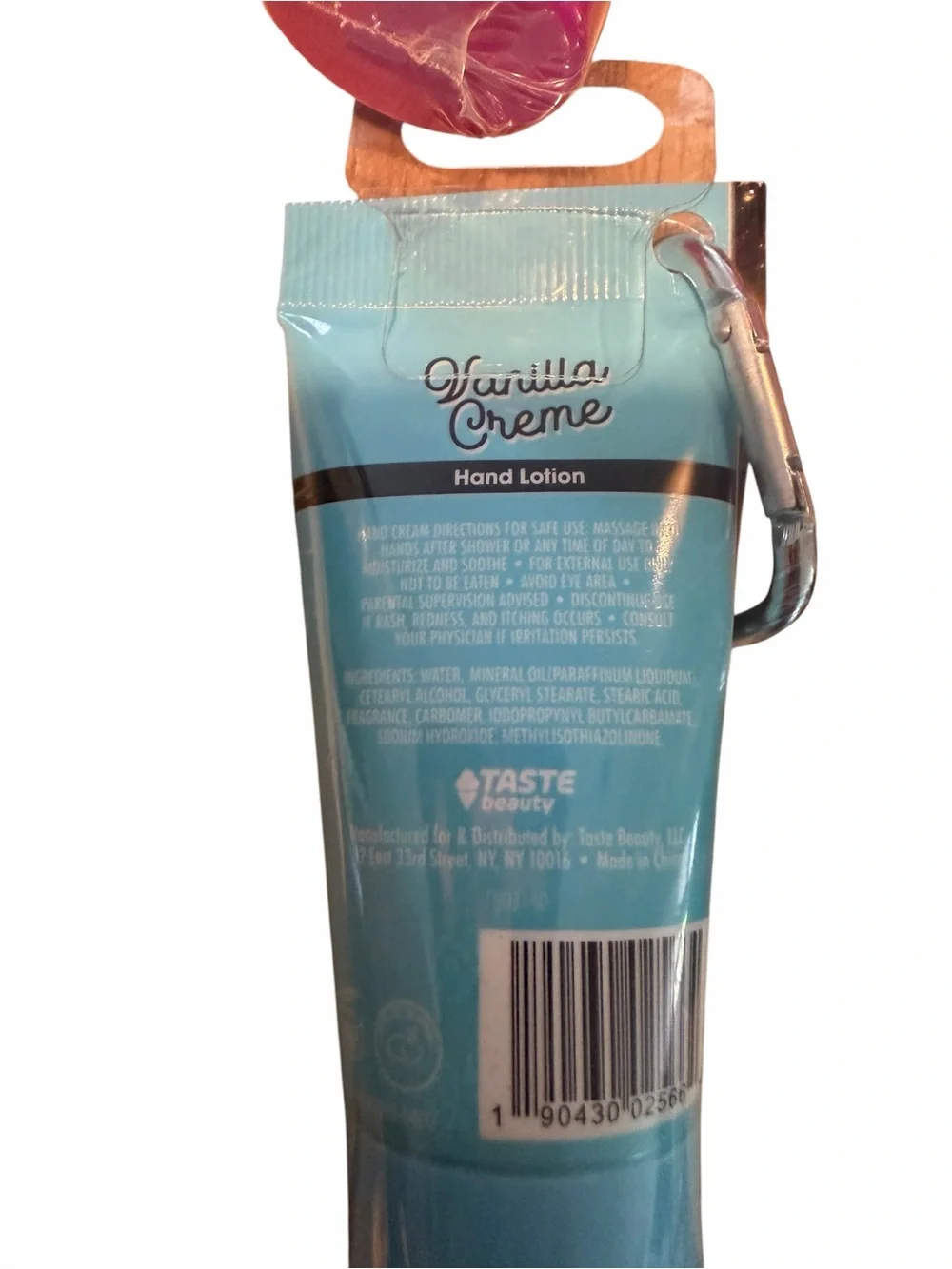 3x Berry Sorbet & 3x Vanilla Crème Scented Hand Lotion - Pink & Blue with hook